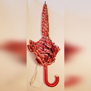 VINTAGE 1970S GIRL'S 20 IN. FABRIC UMBRELLA. NO HOLES.